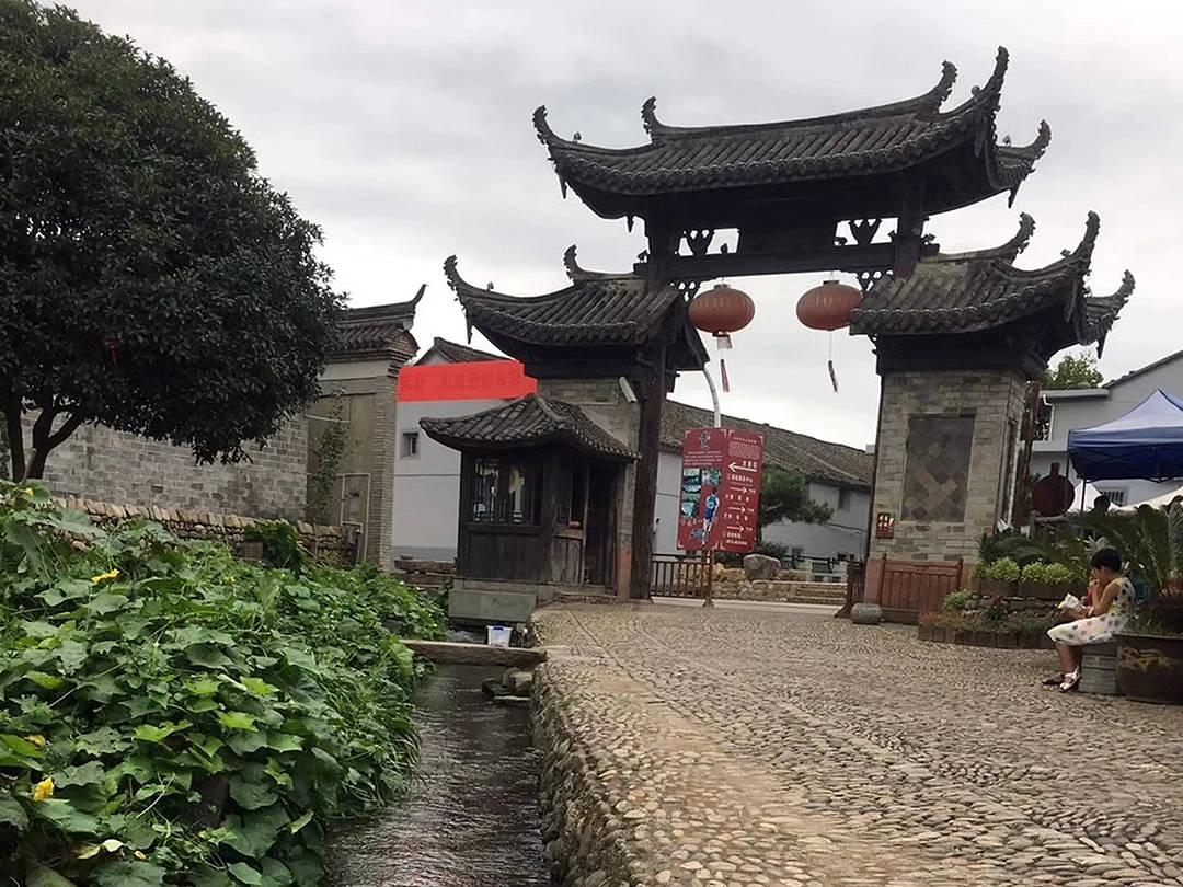 3D滚动球
